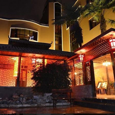 Kunming Green Lake Hostel Bagian luar foto