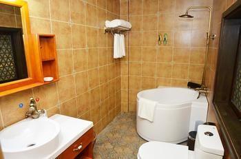 Kunming Green Lake Hostel Bagian luar foto